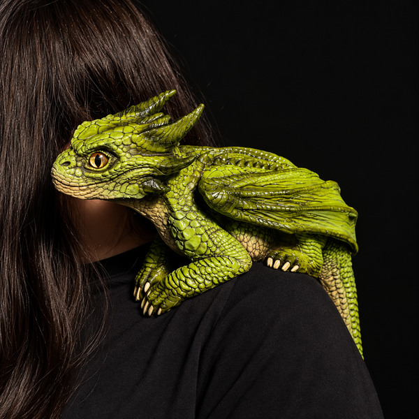 Dragón de Hombro 3D Ultra Realista: Esculpido a Mano y Personalizado para Ti