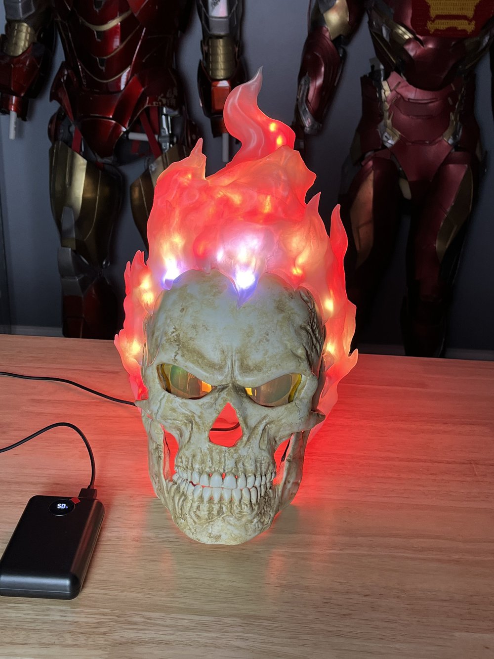 Máscara de calavera llameante 💀🔥